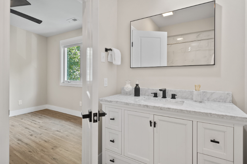 1629 Forest Ave - Photo 7 of 18