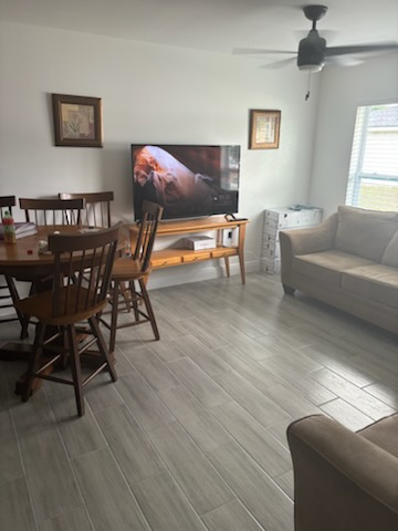 2942 0Fort Myers #1 - Photo 2 of 7