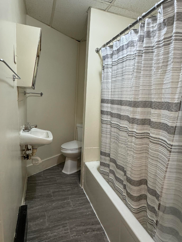 281 Main St #4 - Photo 4 of 5