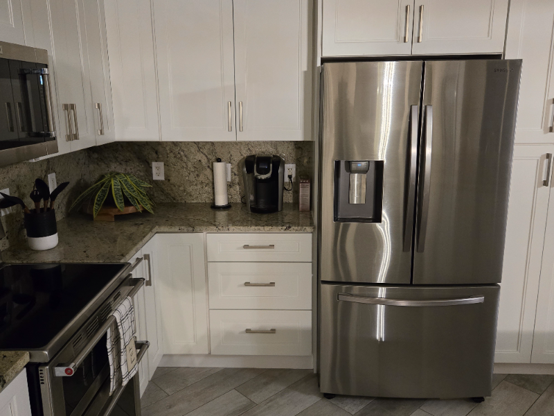 241 Riverside Dr #2209 - Photo 7 of 20