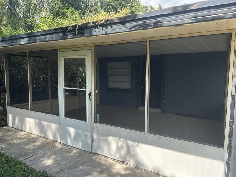 421 E Sessoms Ave #1 - Photo 3 of 9