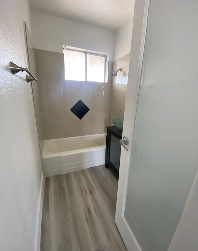 1520 S Casino Center Blvd - Photo 4 of 5