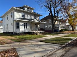 featured image of 623 S 5th Ave #LOWER