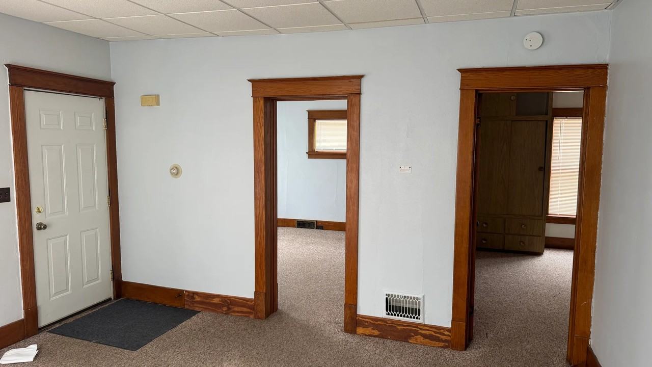 623 S 5th Ave - Photo 3 of 14