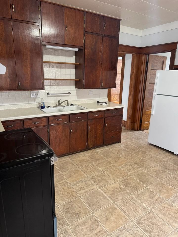 623 S 5th Ave - Photo 7 of 14