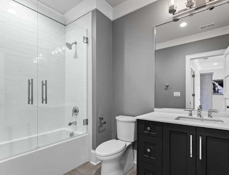 36 Coldwater Canyon Ave - Photo 4 of 5