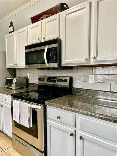 633 Parsons St Sw - Photo 6 of 19