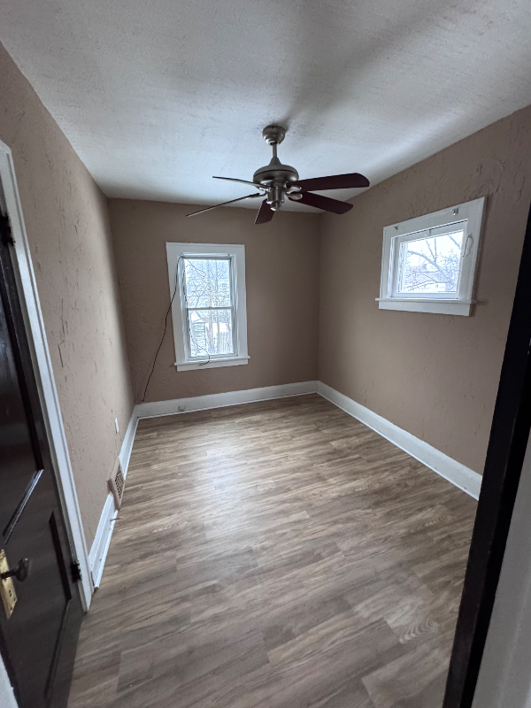 4159 E 146th St #1 - Photo 6 of 8