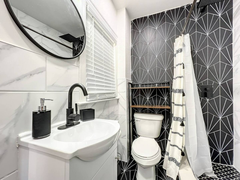 1829 Hollenbeck Dr #3 - Photo 5 of 17