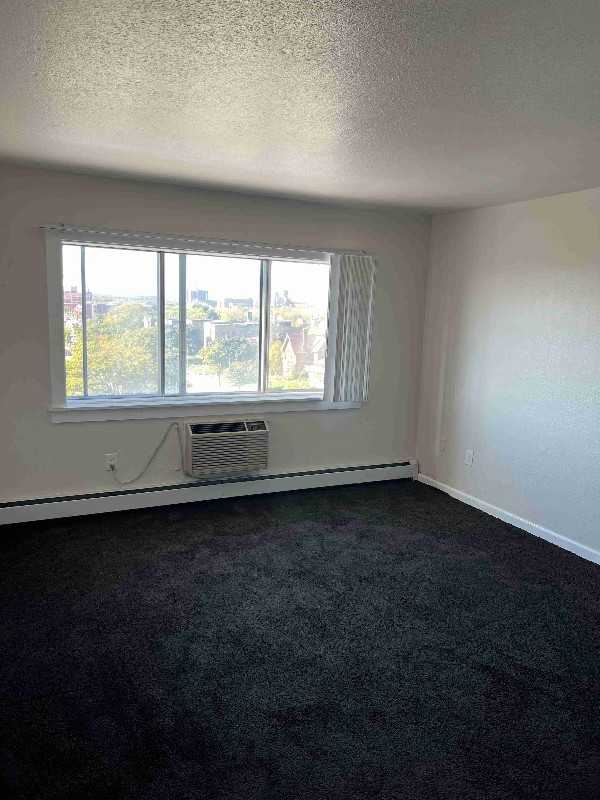 2919 W Wisconsin Ave - Photo 7 of 9