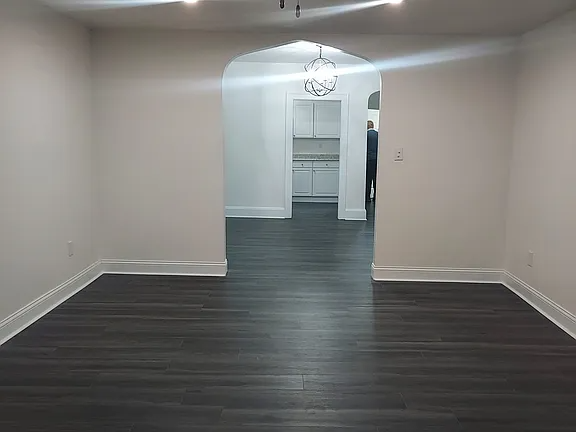 2065 Beechmont Ave #1 - Photo 5 of 16