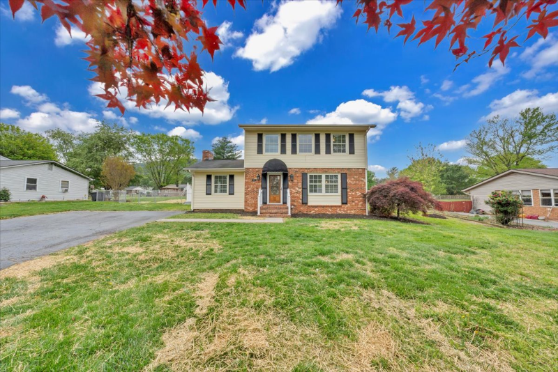 197 Apple Tree Rd - Photo 4 of 36
