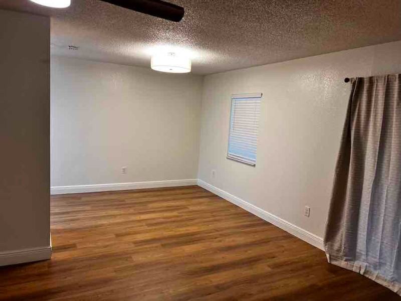 543 Silver Course Ct - Photo 3 of 13