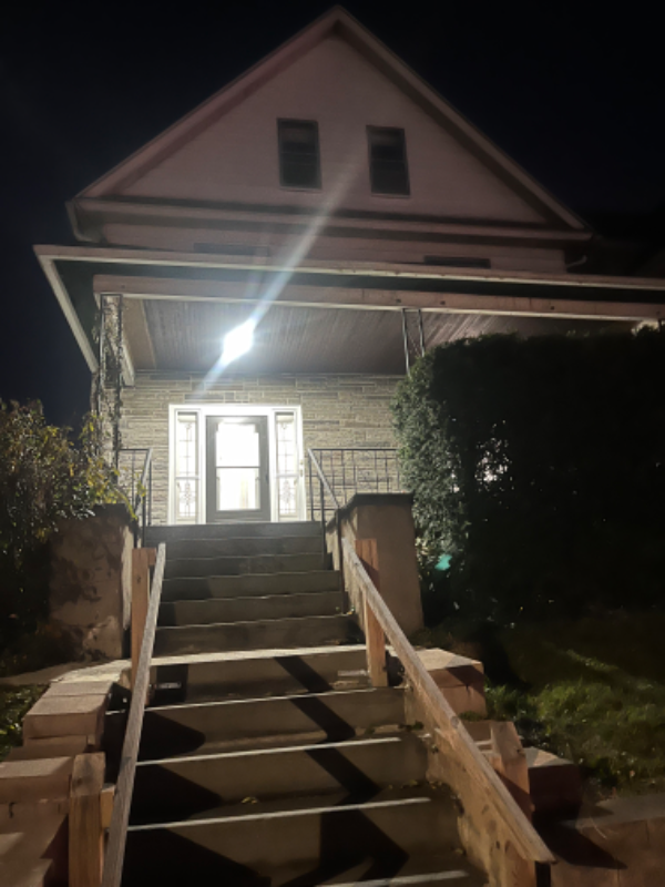 418 Harrison Ave - Photo 2 of 18