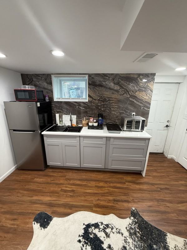 1215 Savannah St Se #BS - Photo 7 of 20