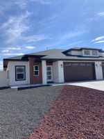 featured image of 835 Shadowleaf Ave