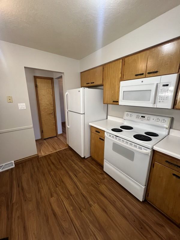 6210 Franklin Ave - Photo 2 of 15