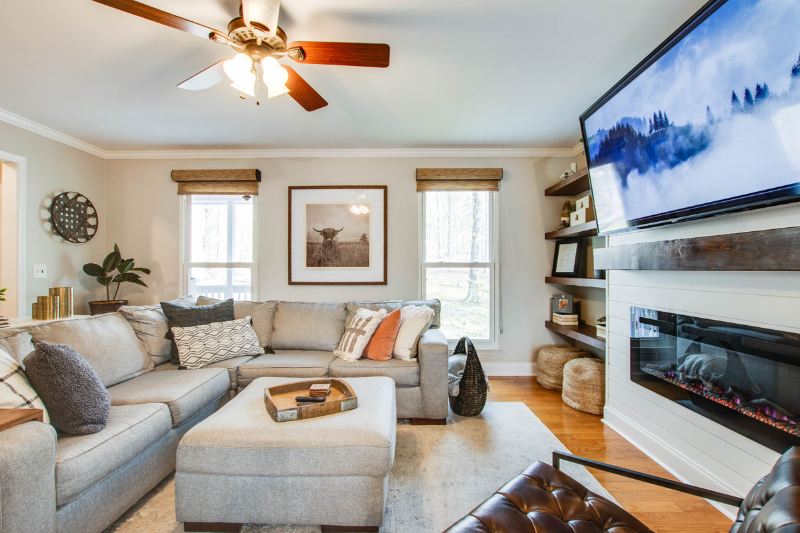 1053 Tanger Ct - Photo 5 of 20