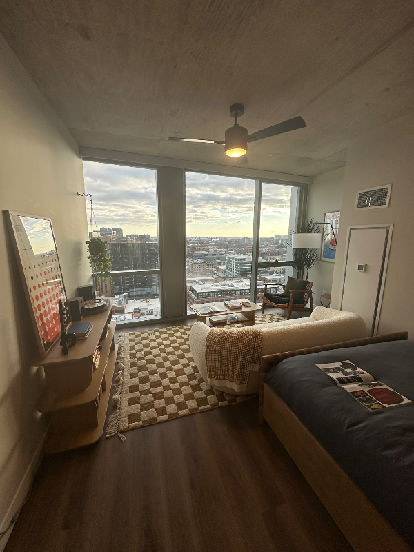 315 N May St - Photo 2 of 24