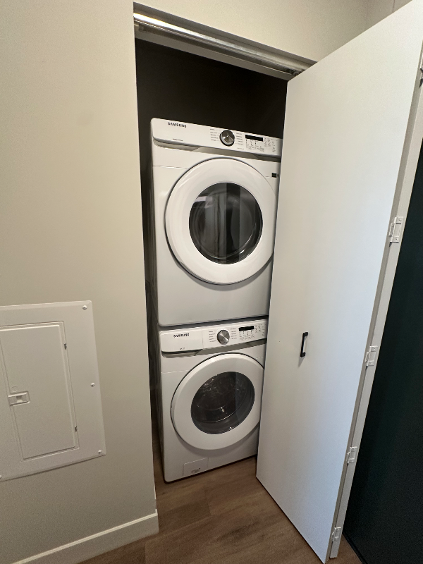 315 N May St - Photo 7 of 24