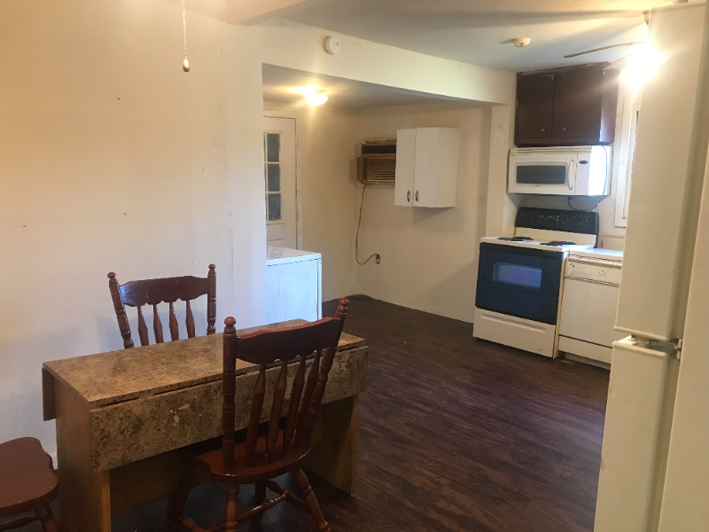 411 S Ruffner Rd - Photo 7 of 20