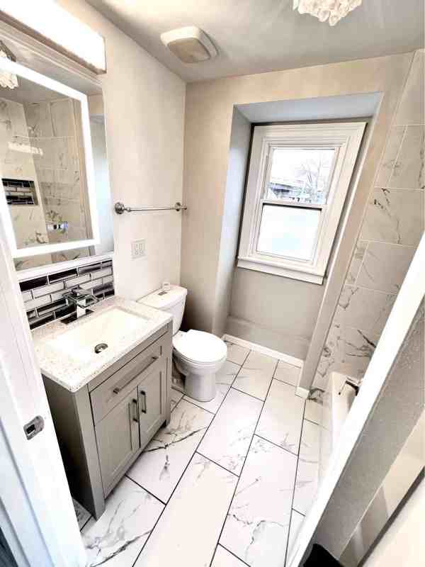 7611 Kinsley Pl Munster In - Photo 3 of 6