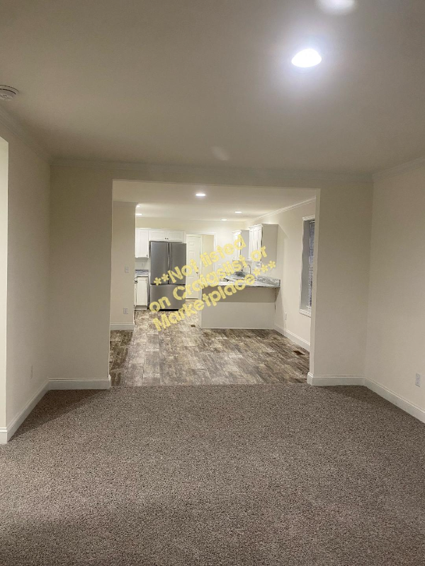 245 Thompson St - Photo 3 of 22