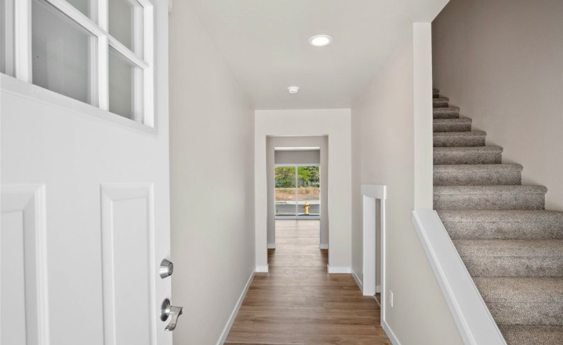 931 W Ted Yao Way #B - Photo 3 of 12