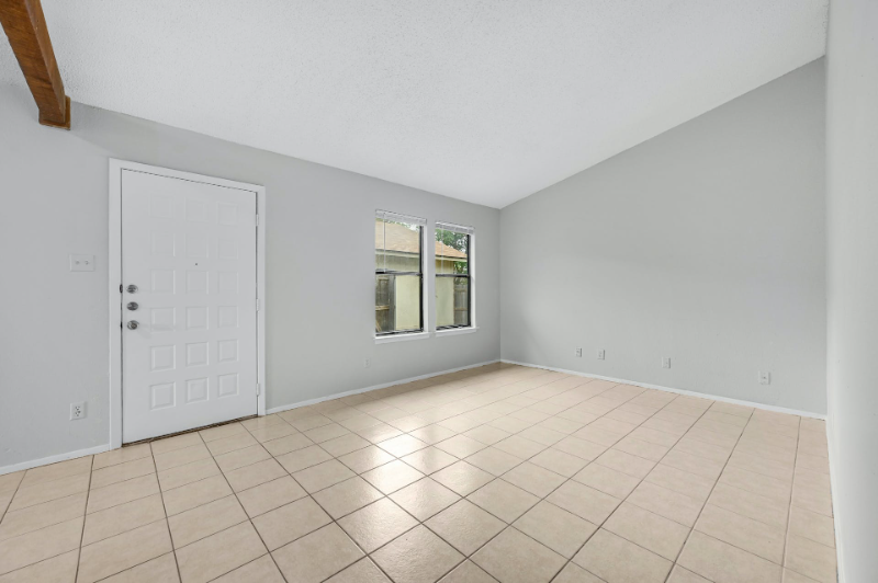 2008 Old West Pl #B - Photo 6 of 20