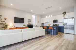 2402 W Carmen Ave #3 - Photo 1 of 1