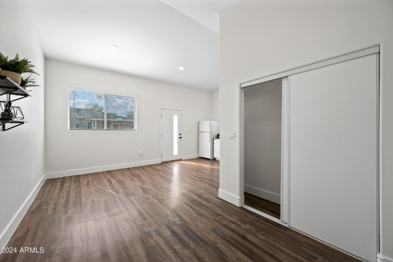 4009 N 13th Ave #1 - Photo 5 of 10