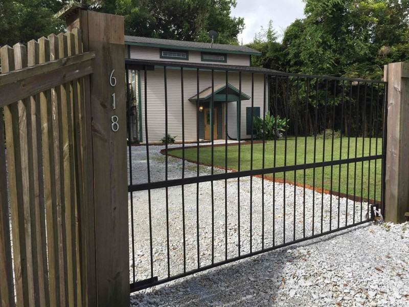 618 Don Guilbeau Rd #B - Photo 2 of 9