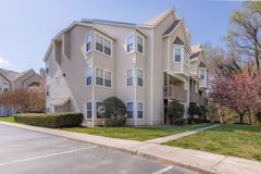 109 Stratford Dr #H - Photo 1 of 1