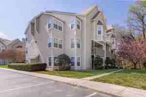 featured image of 109 Stratford Dr #H