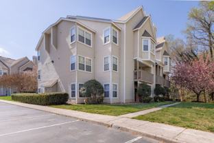 109 Stratford Dr #H - Photo 1 of 1