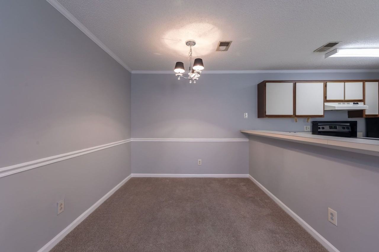 109 Stratford Dr #H - Photo 2 of 14