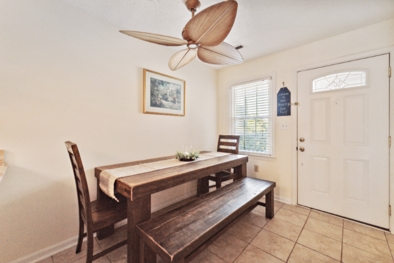 407 23rd Ave N #205 - Photo 2 of 14