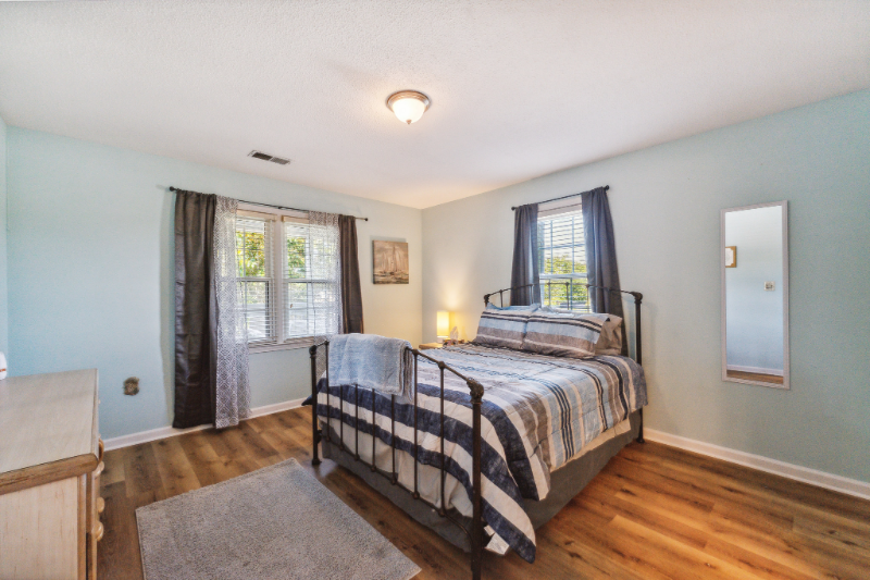 407 23rd Ave N #205 - Photo 7 of 14