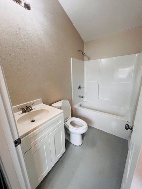 1 Sutton Ln #1 - Photo 3 of 4