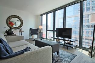 613 N Wells St - Photo 1 of 1