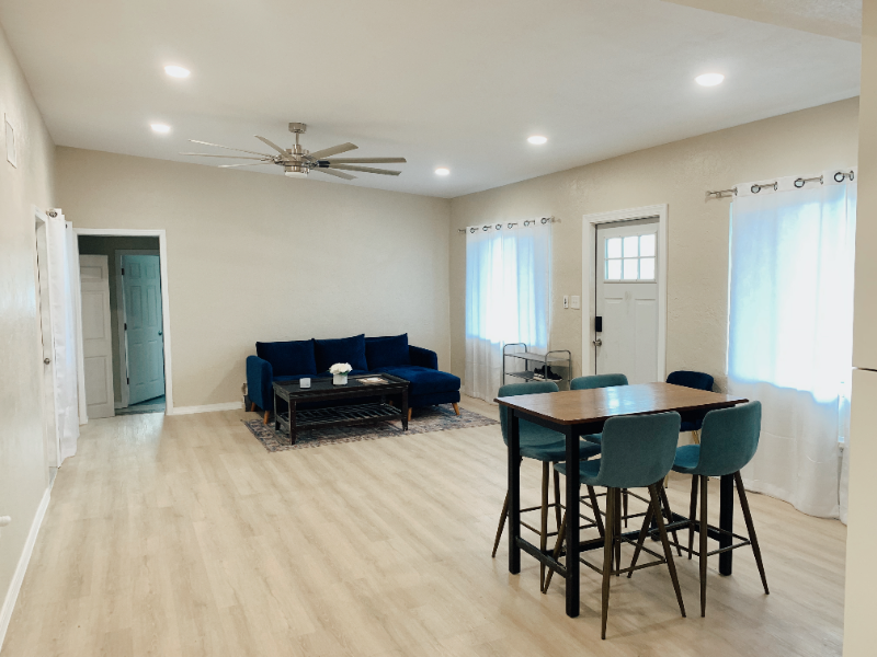 10295 53rd Ave N - Photo 2 of 9