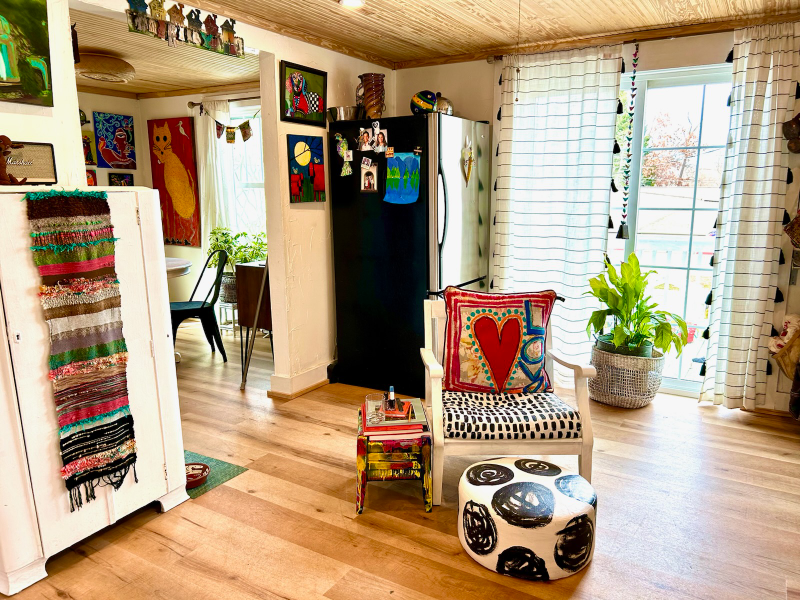 306 Davis St - Photo 5 of 16