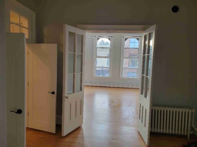 219 1/2 Watson St - Photo 5 of 23