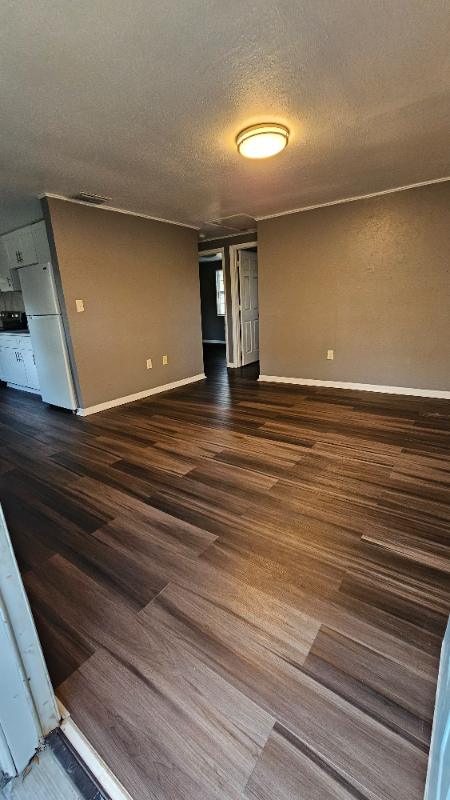 101 S Forest St #4 - Photo 3 of 12