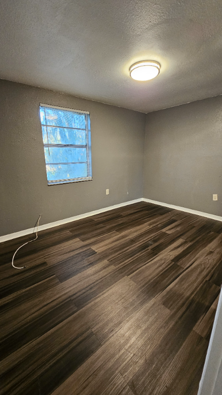 101 S Forest St #4 - Photo 7 of 12