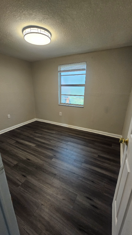 101 S Forest St #5 - Photo 3 of 20