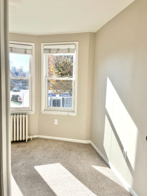 1023 W Lancaster Ave #2ndFL - Photo 4 of 20