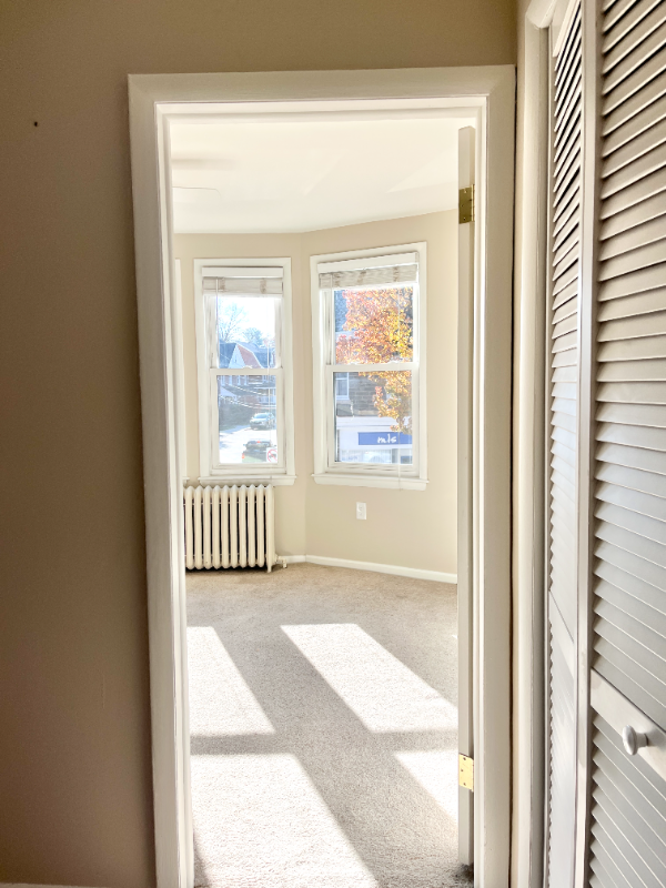 1023 W Lancaster Ave #2ndFL - Photo 7 of 20