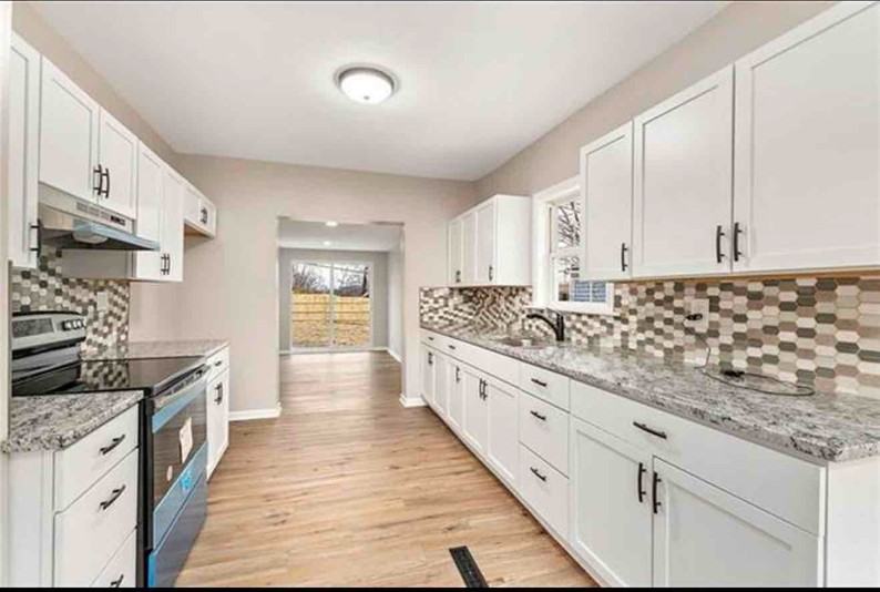 2903 Parkwood Blvd - Photo 7 of 19