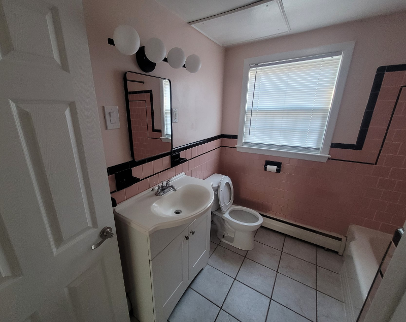 98 Magnolia St - Photo 5 of 7